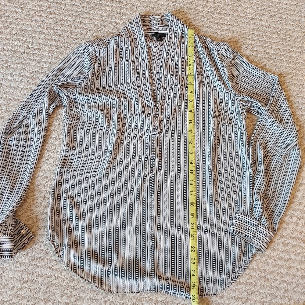 Ann Taylor factory long sleeve blouse